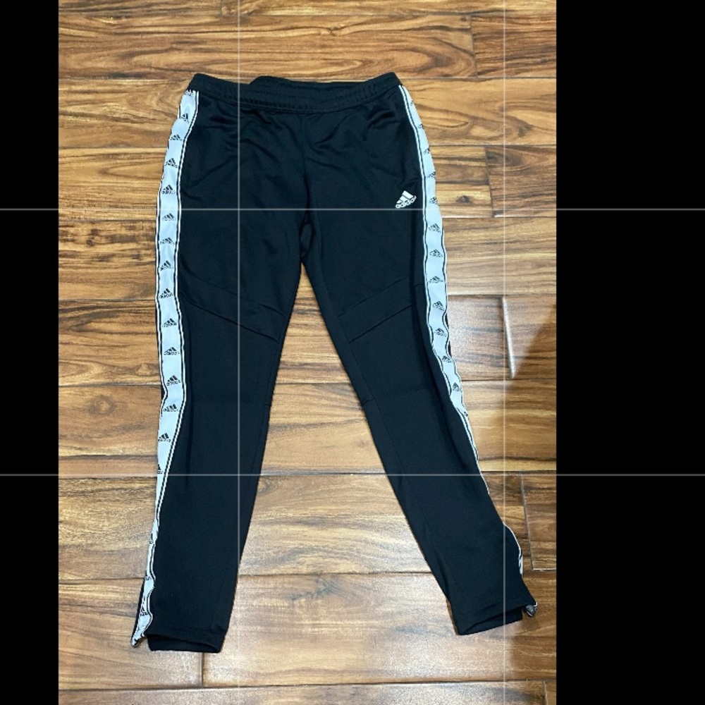 Adidas sweatpants